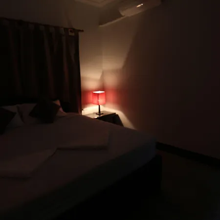 Pool Party Hostel-3